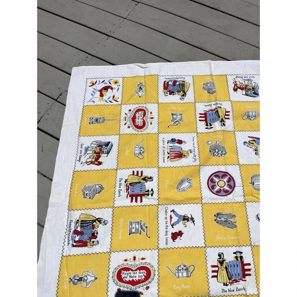 Vintage 1960s Cotton Checkered Tablecloth Pennsylvania Dutch German Amish 48x46